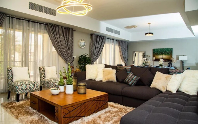Al Hamra Village Holiday Apartments