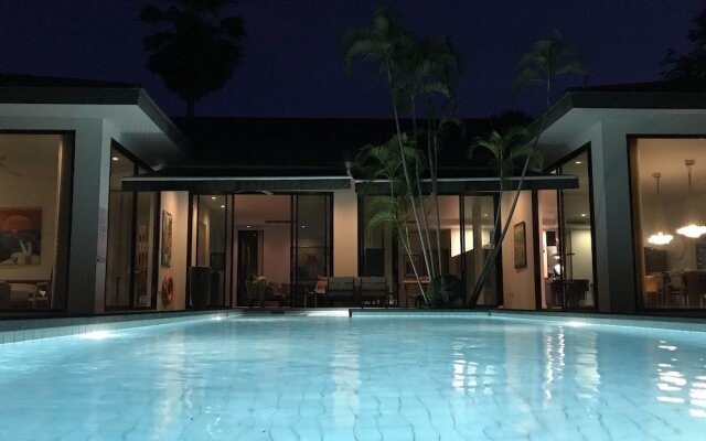 ZiZ Boutique House
