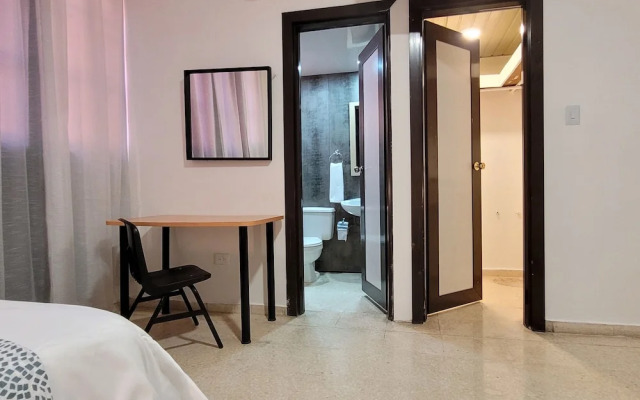 Aparta Hotel Drake