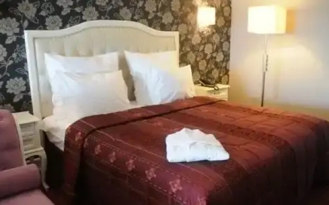 Paradise Island Hotel