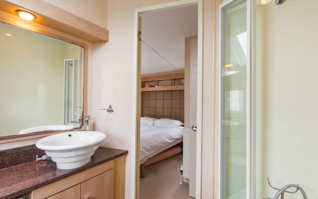 Captivating Home in Hastings With Sea Nearby