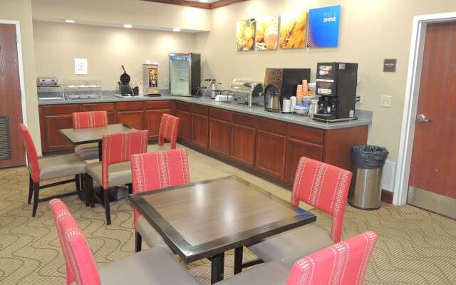 Comfort Suites Twinsburg