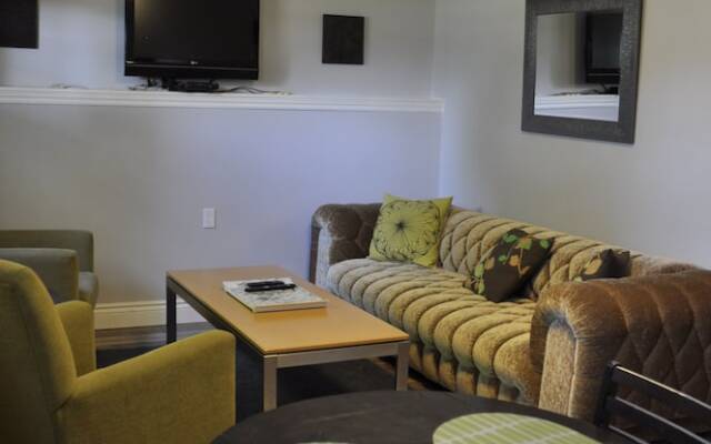 Moncton Suites - 13 Willard Road