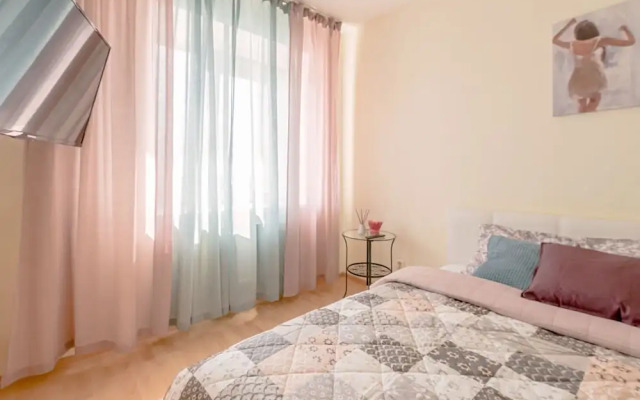 Apartment-Building "Cozy House" Kolomyazhskiy