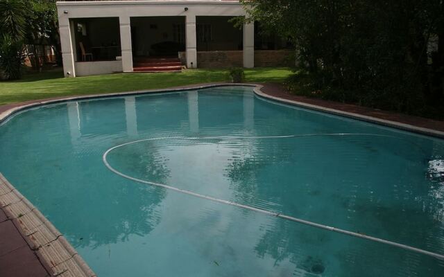 Four Seasons Lehae Guest House