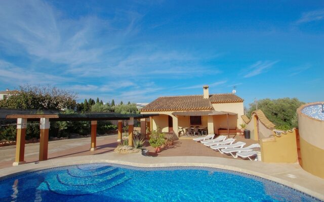 Pineda - modern, well-equipped villa with private pool in Costa Blanca