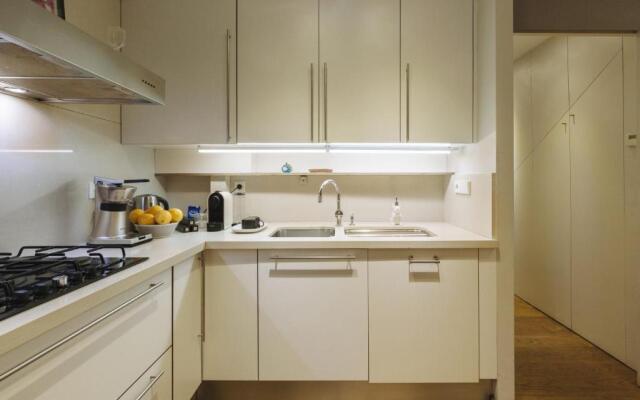 ArtlifeBCN Urban Oasis Apartment