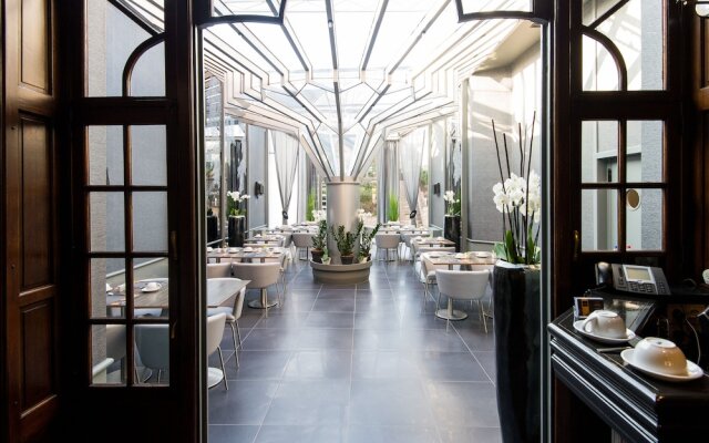 Hotel La Reine