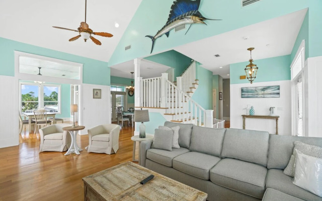 Beach House - Lazy Lagoon by PHG