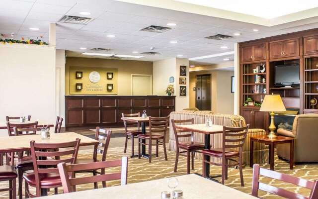 Comfort Inn & Suites