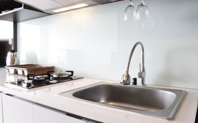 Convenient Studio Apartment at Harvard Jatinangor