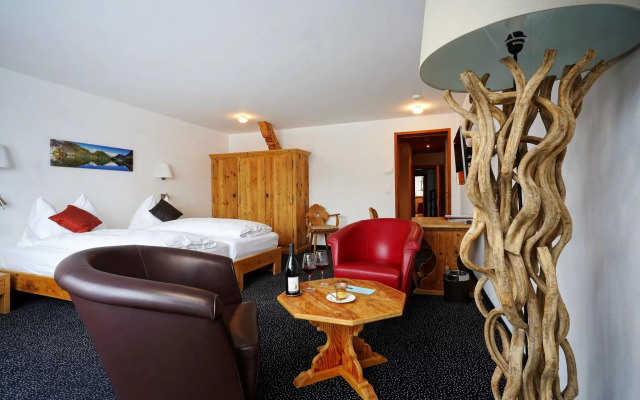 Schweizerhaus Swiss Quality Hotel