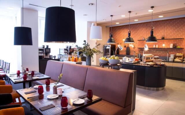 Vienna House Easy by Wyndham Airport Bucharest