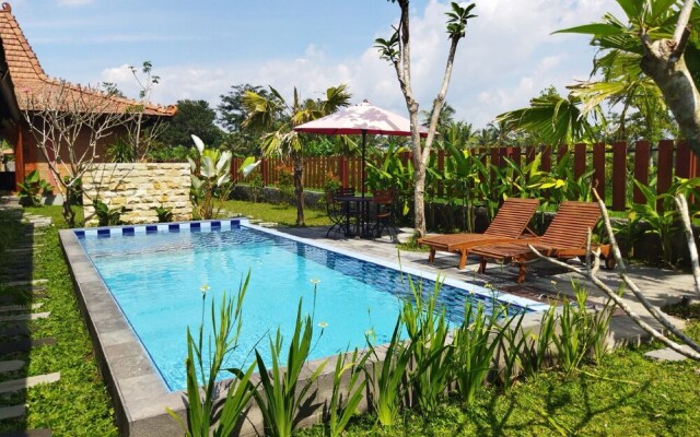 Adine Guest House