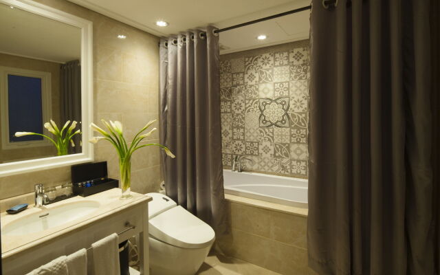 Alagon Saigon  & Spa