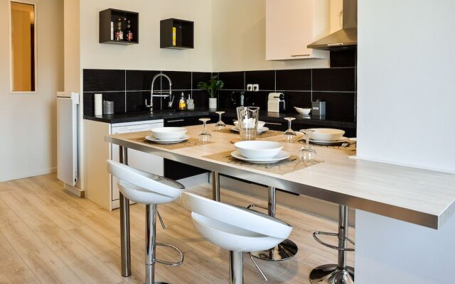 T3 - Hyper-Centre - Séjour Pro