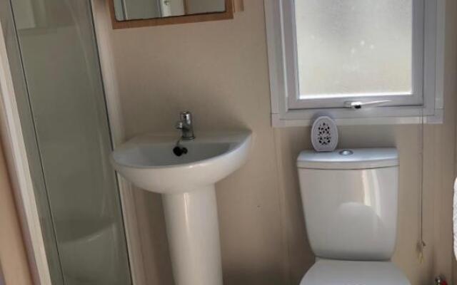 10 berth caravan on marine park in Rhyl