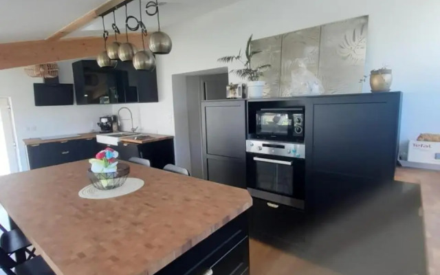 Chazey sur Ain, agréable petite maison de village