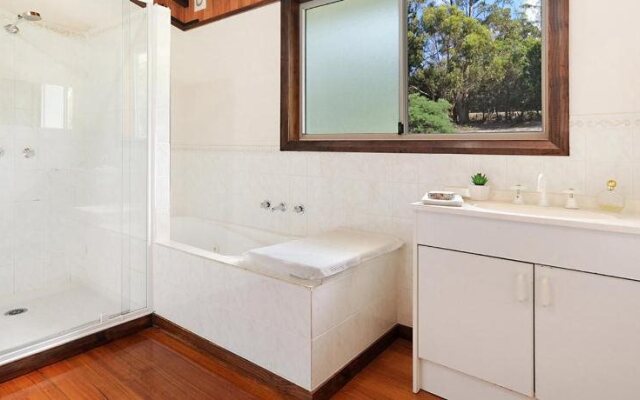 Harvey Farm Lodge