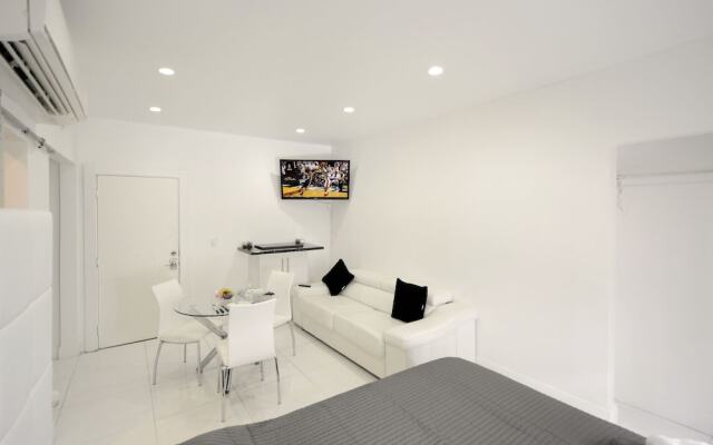 Lincoln Road Apartments
