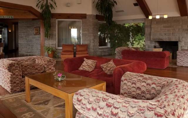 La Cascada Casa Patagónica by DON