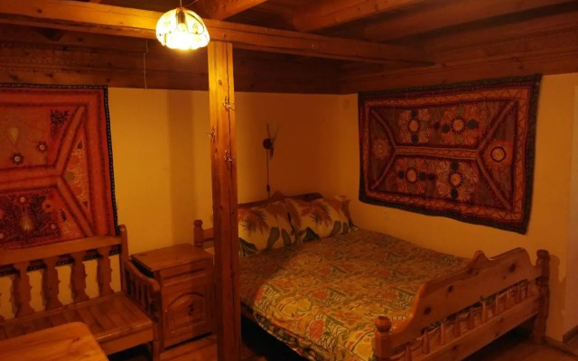 Guest House Caravan Tamchy