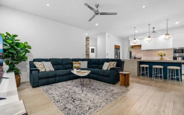 Zenhouse Solstice Designer 4-br Executive Retreat