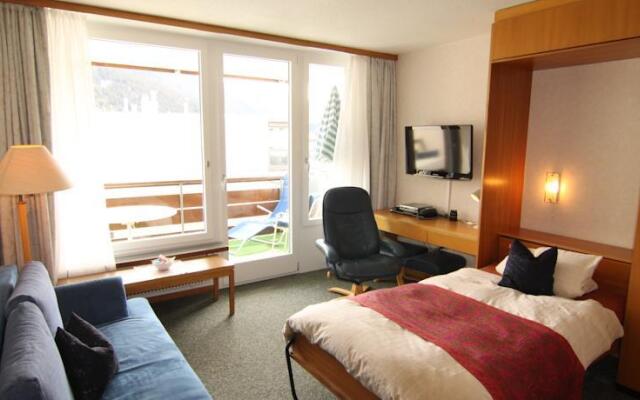 Barga Studios & Apartments