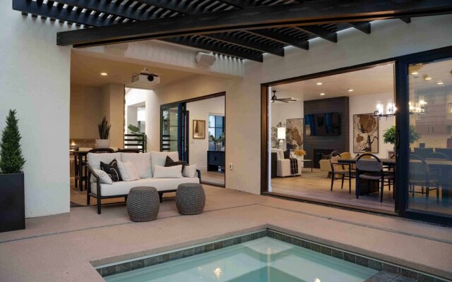 Designer Digs 9 Bedroom Home