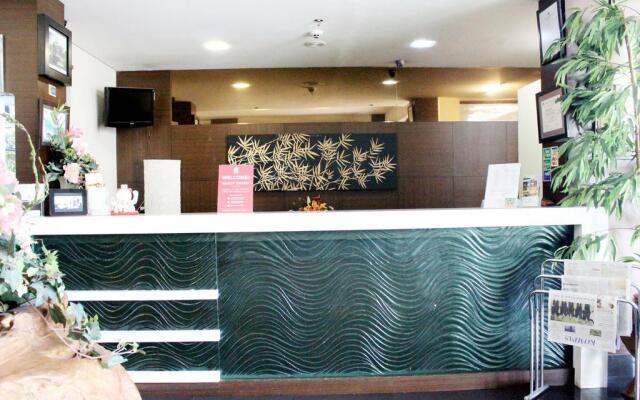 ZEN Rooms Slipi