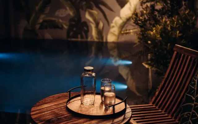 Novella Concept Hotel & Cafe