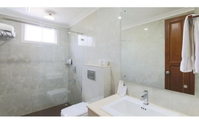 Hotel TGR Suites