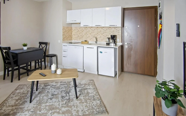 Central Flat With Shared Pool Near Beach in Bodrum