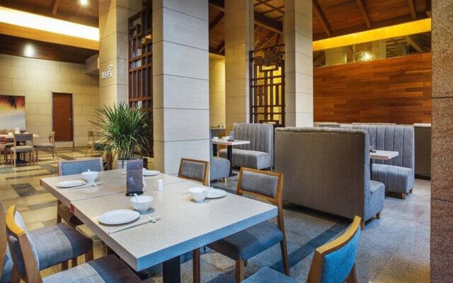 Sanya Paxton International Apartment