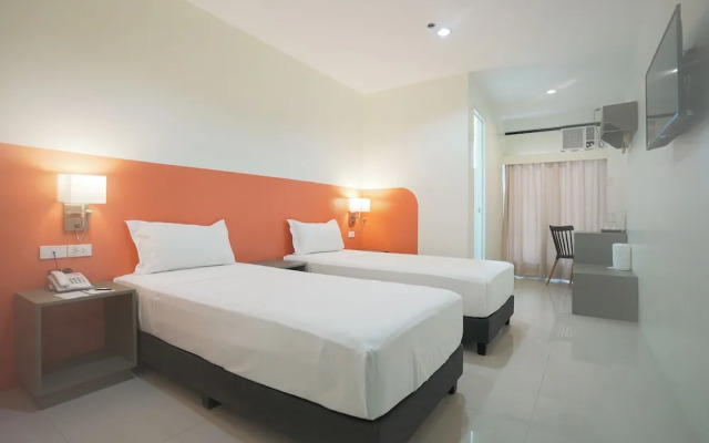 Travelbee Airport Inn