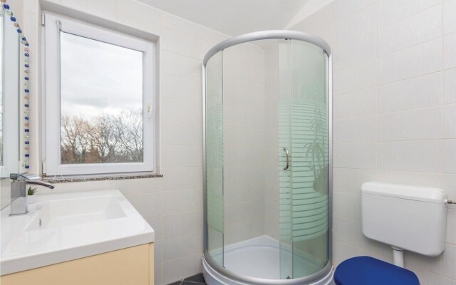 Awesome Home in Kras With Wifi and 2 Bedrooms