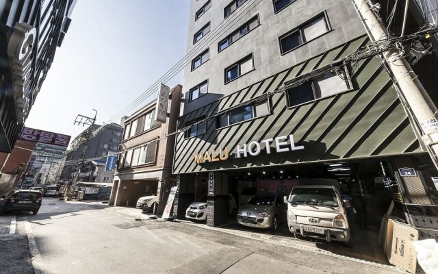 hotelImage