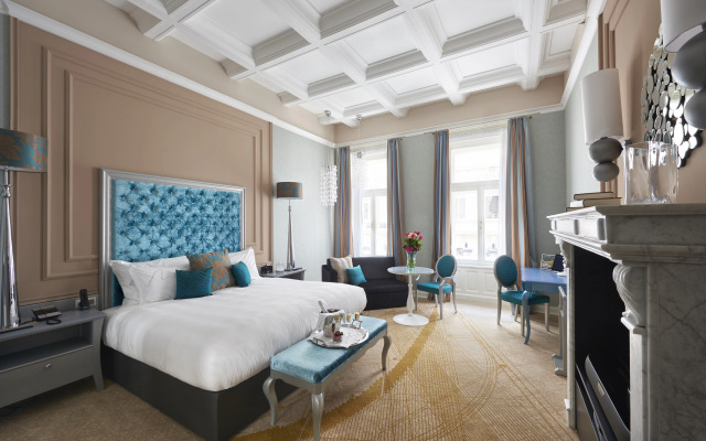 Aria Hotel Budapest by Library Hotel Collection