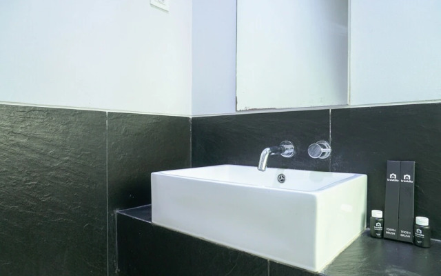 Modern 2BR Apartment at 1 Park Residence with Maid Room