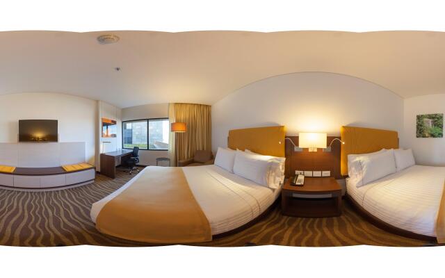 Holiday Inn Express & Suites Bogota Zona Financiera by IHG