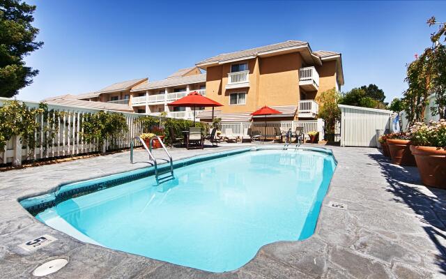 Best Western Plus Monterey Inn