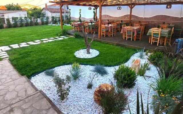 Gai̇a Taş Konak Geyi̇kli̇