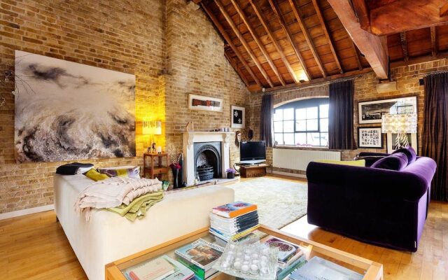 Warehouse Loft in London Bridge