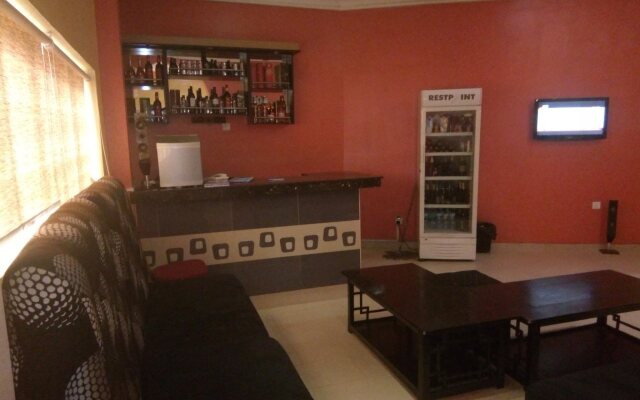 Allen Suites