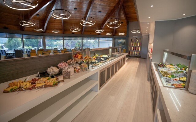 Distinction Luxmore Hotel