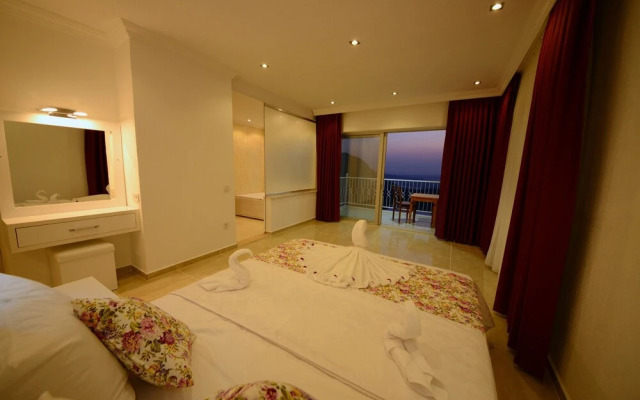 Villa Oscar by Akdenizvillam