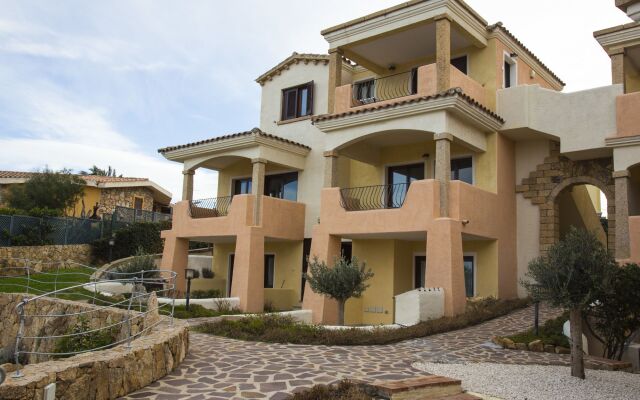 Complessi Residenziali Bados