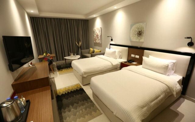 The Ray Hotel & Studios