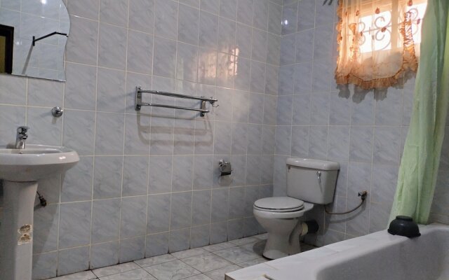 Steffan Hotel and Suites