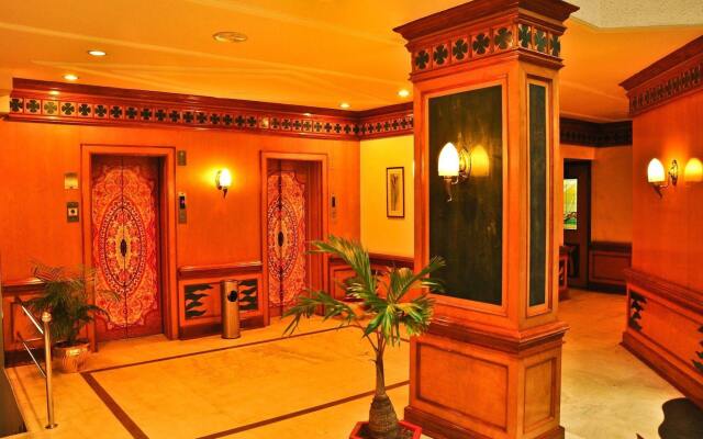 Kanoos Residency